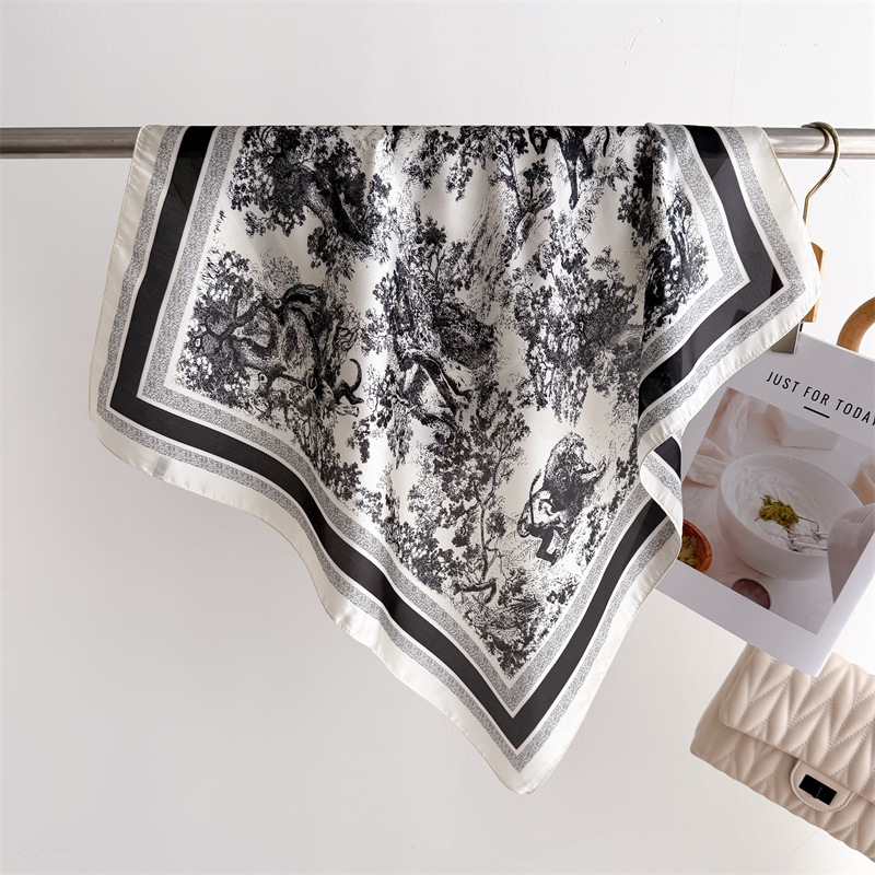 Luxury Jungle Printed Scarves  - Face Scarf Mask recension och pris