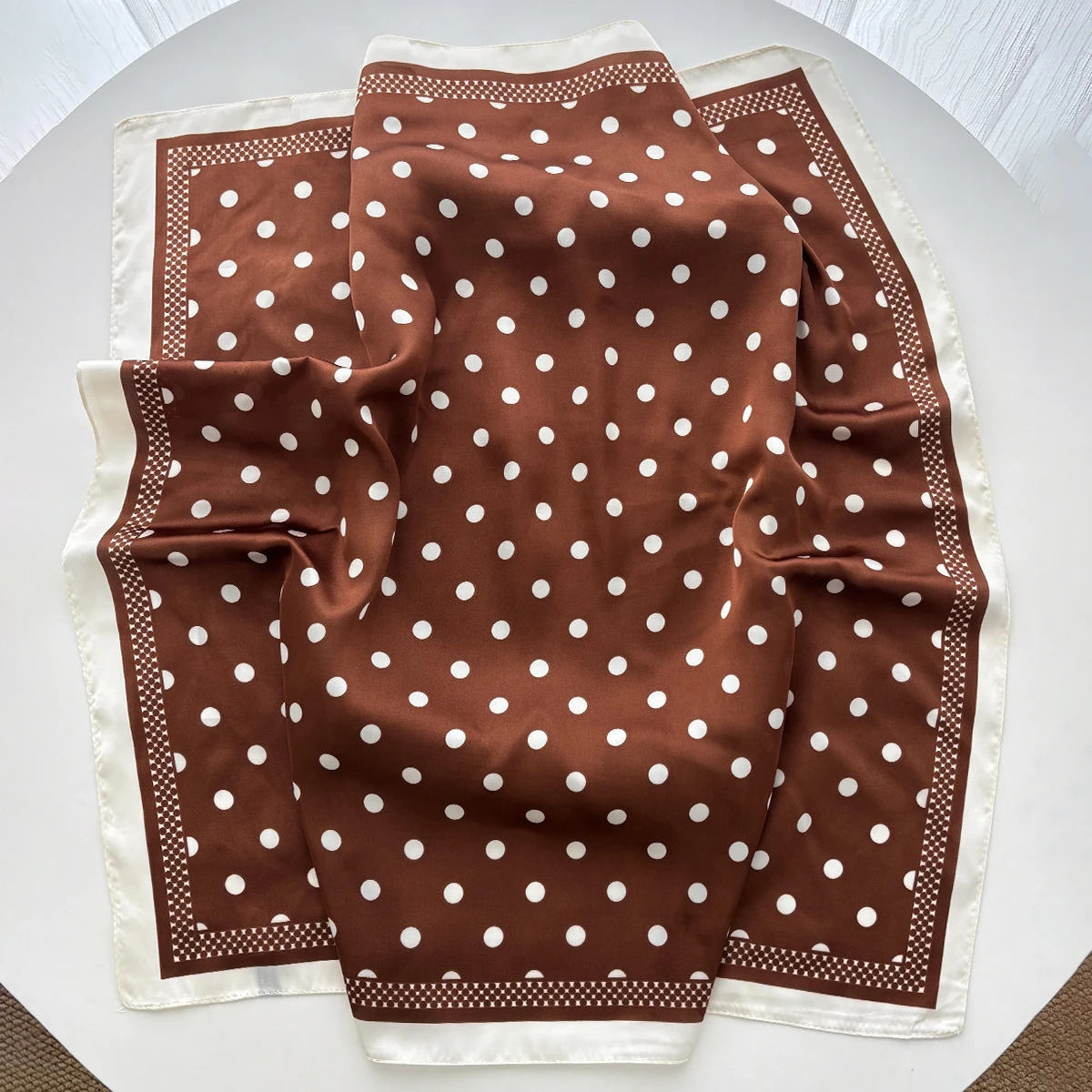 Women Elegant Soft Satin Squar - Face Scarf Mask recension och pris